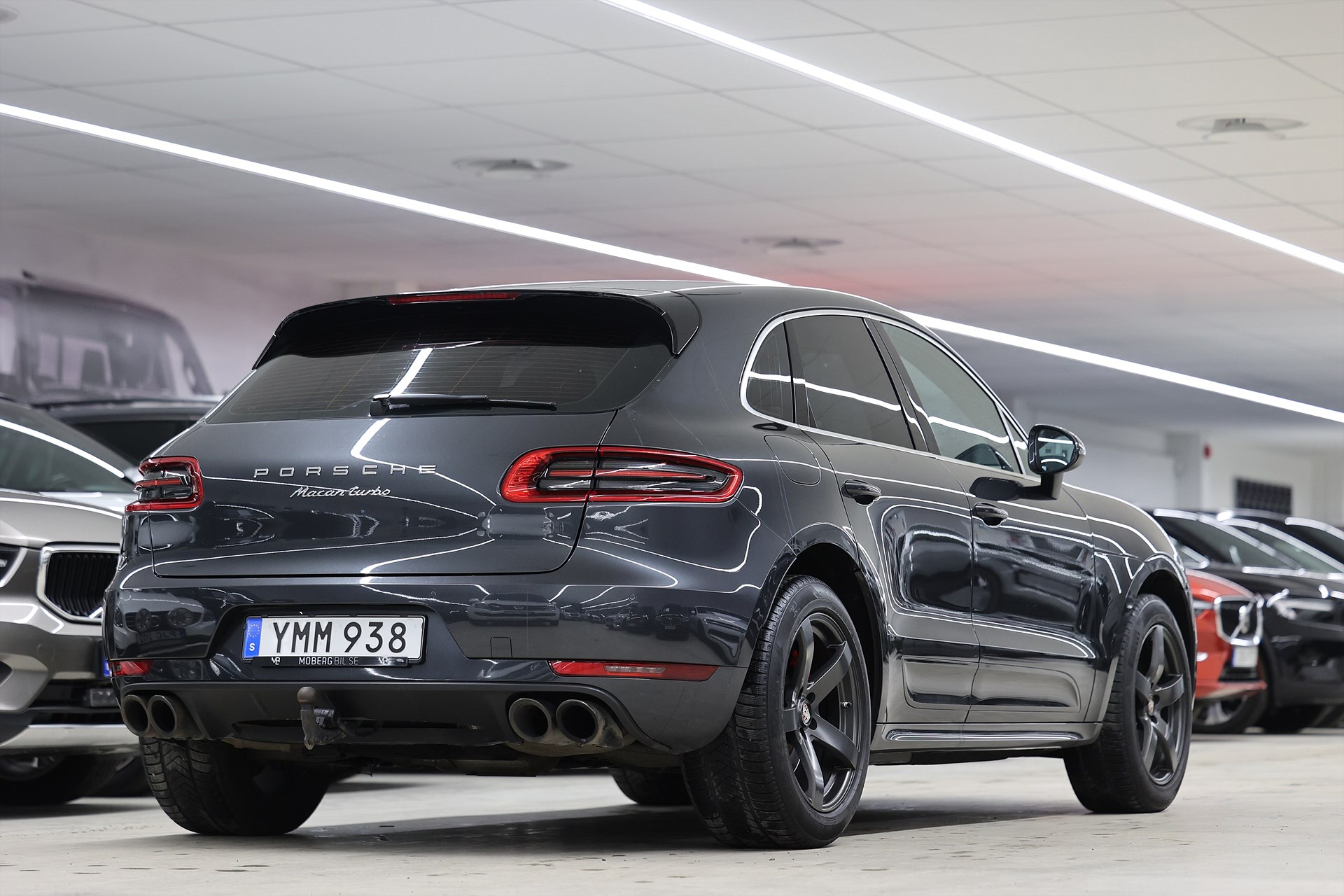 Porsche Macan Turbo Performance 441hk Sport Chrono BOSE Drag