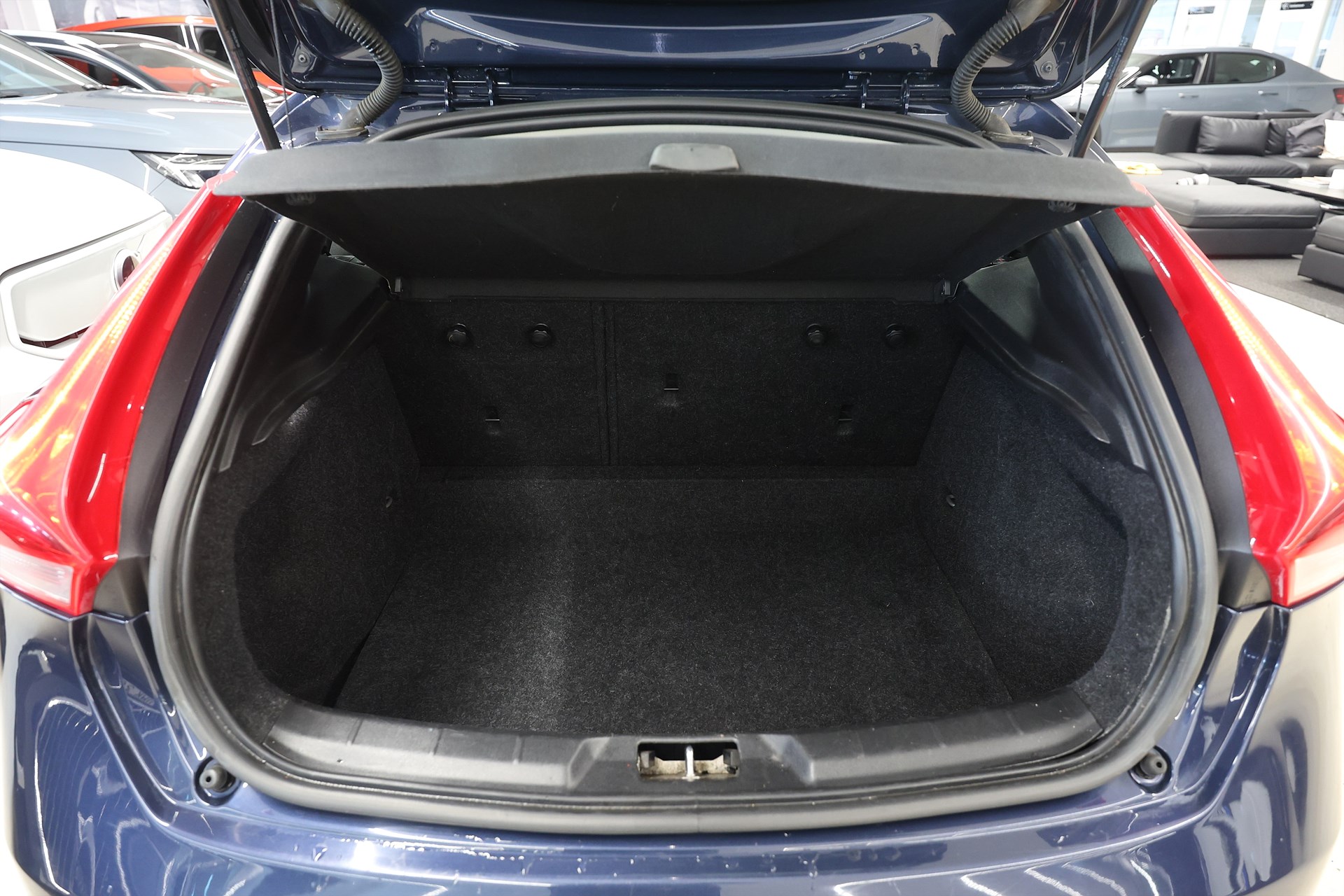 Volvo V40 D2 115hk Momentum Drag Värmare VOC PDC