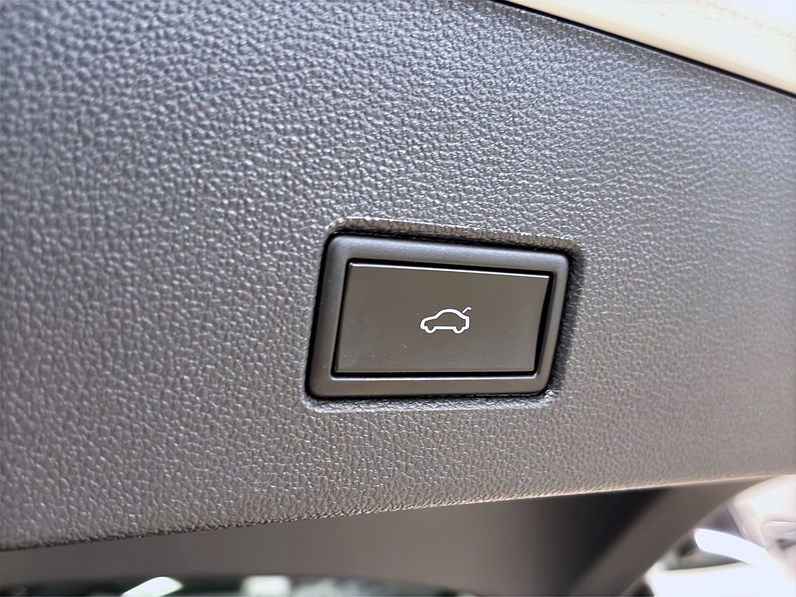 Volkswagen T-Roc 190hk GT Sports Package B-Kamera Drag Keyless