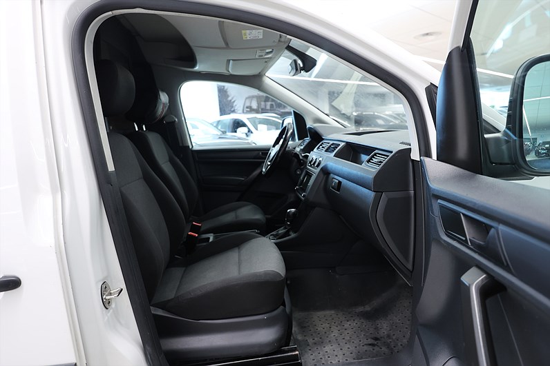 Volkswagen Caddy Maxi 2.0 TDI 102hk Värmare Drag MOMS