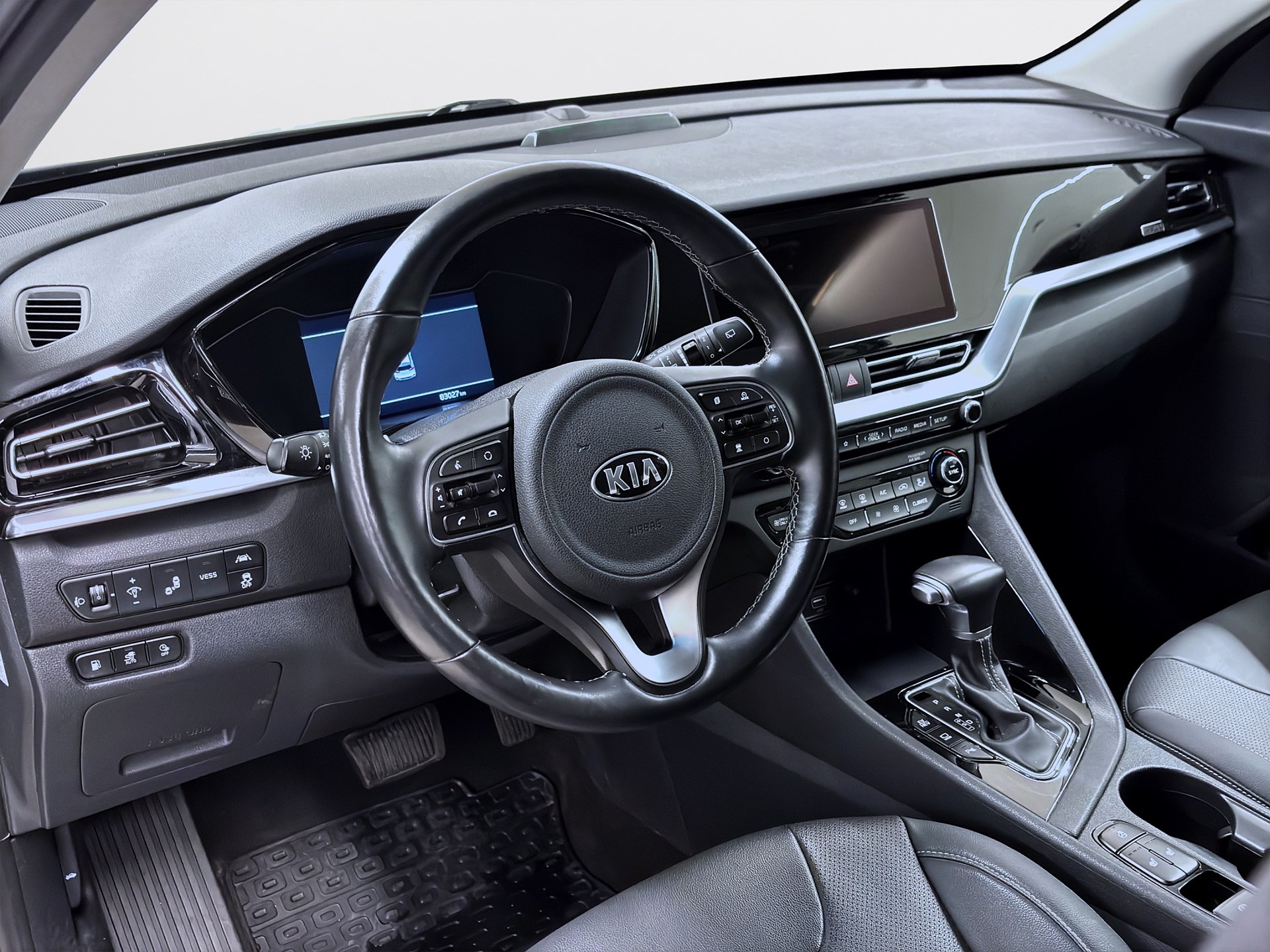 Kia Niro P-HEV 141hk Advance Plus Keyless Navi B-Kamera PDC