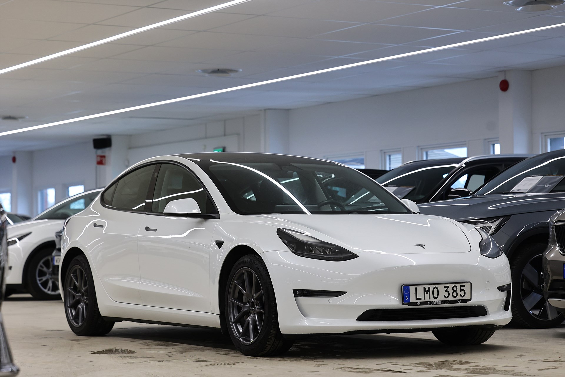Tesla Model 3 Long Range AWD 440hk AP Pano Läder