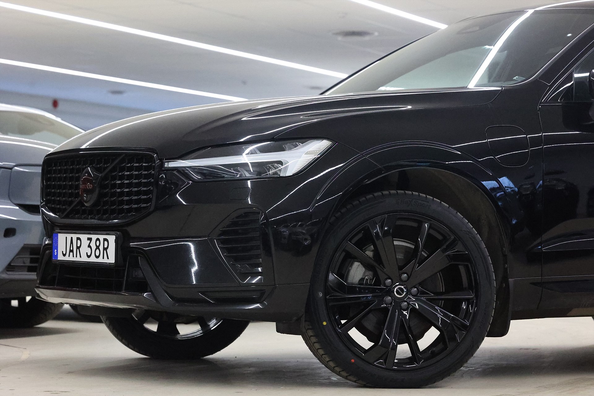 Volvo XC60 Recharge T8 AWD 456hk Ultimate Black Edt H/K 360 HUD Massage