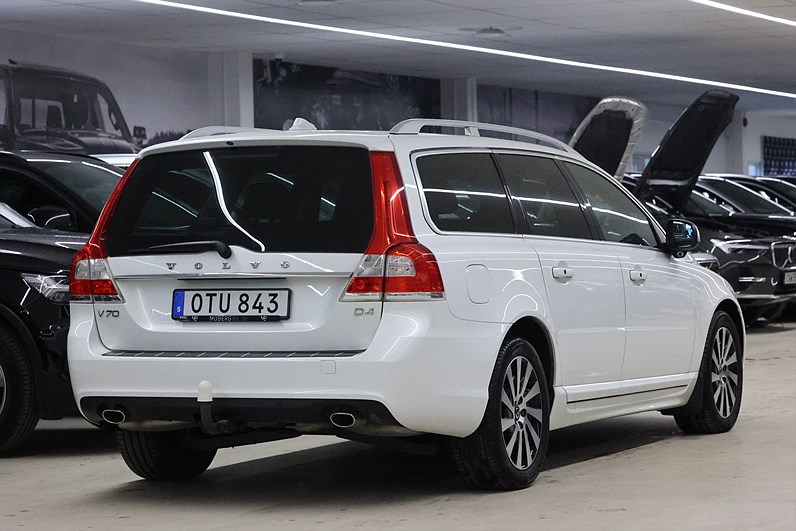 Volvo V70 D4 181hk Summum Lucka Läder Navi Drag PDC
