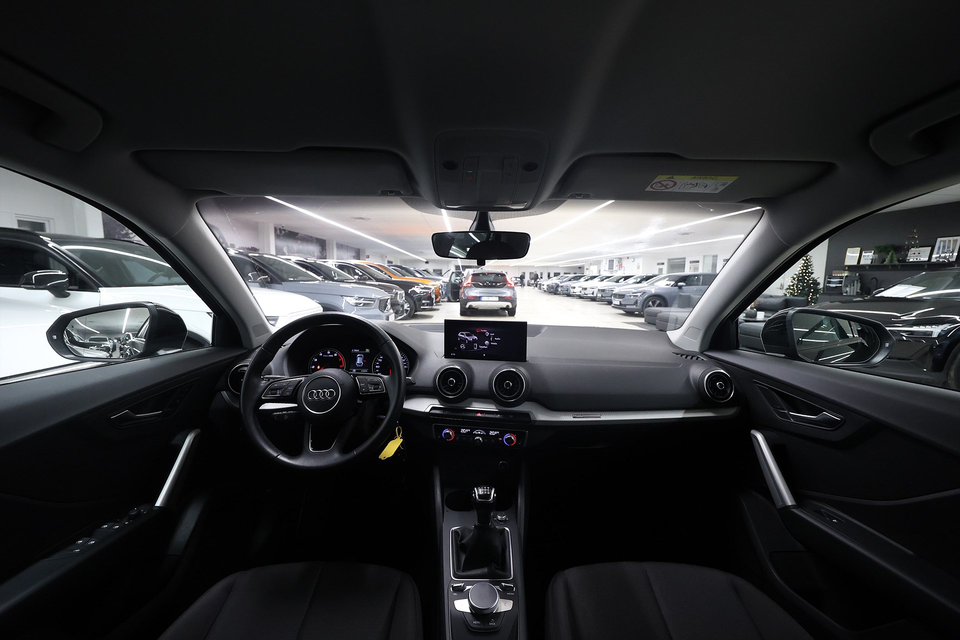 Audi Q2 30 TFSI 110hk *Hjulkampanj!* Proline PDC LED