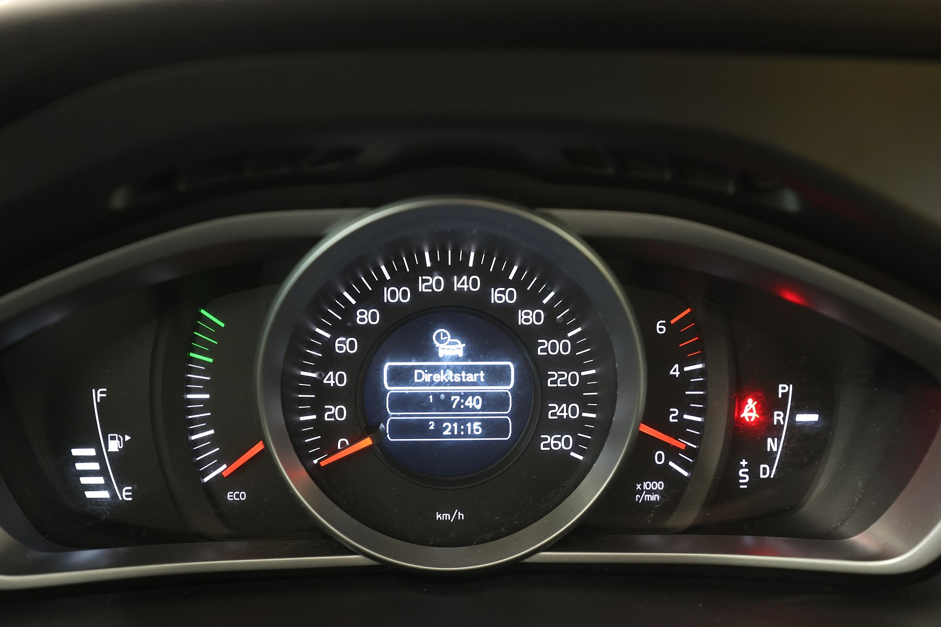 Volvo V40 D2 120hk *Hjulkampanj!* Kinetic Värmare PDC Farth