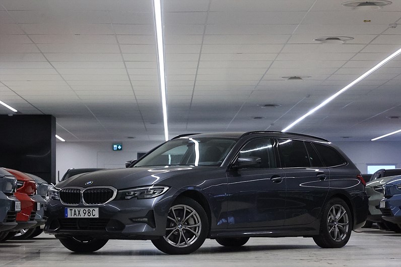 BMW 330e xDrive Touring 292hk Sport Line Shadow Navi Läder Drag