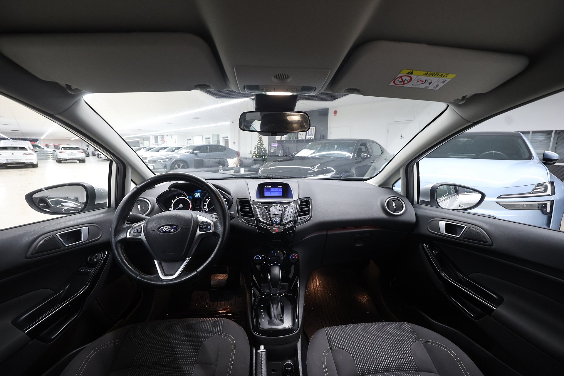 Ford Fiesta 1.0 EcoBoost 100hk *Hjulkampanj!* Titanium PDC Farth