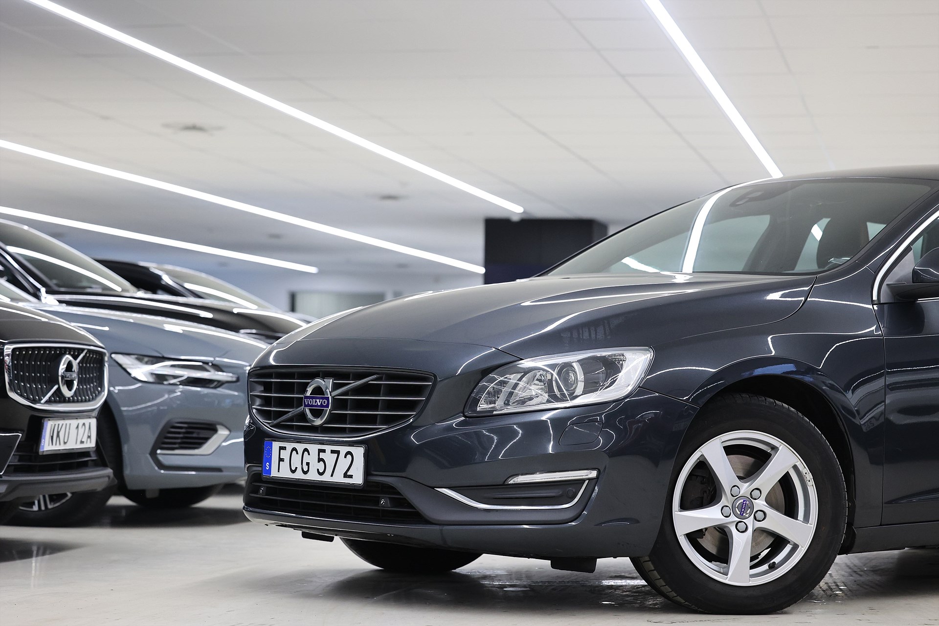 Volvo V60 D4 190hk *Hjulkampanj!* Momentum Värmare