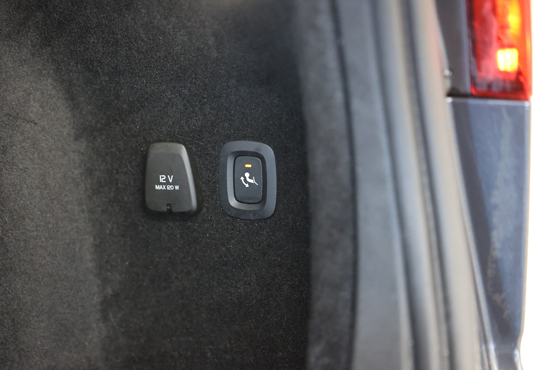 Volvo V60 T8 Twin Engine AWD 392hk Inscription Pano Keyless 360