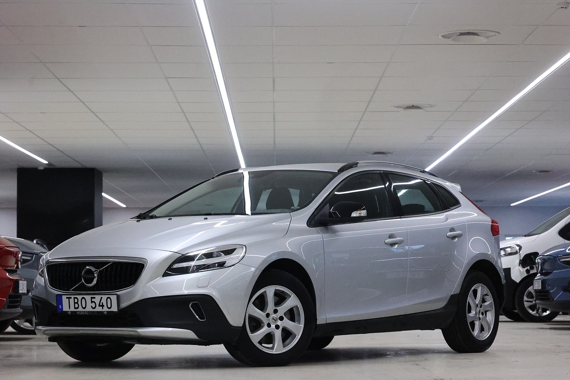 Volvo V40 Cross Country T3 152hk Kinetic Värmare LED Navi