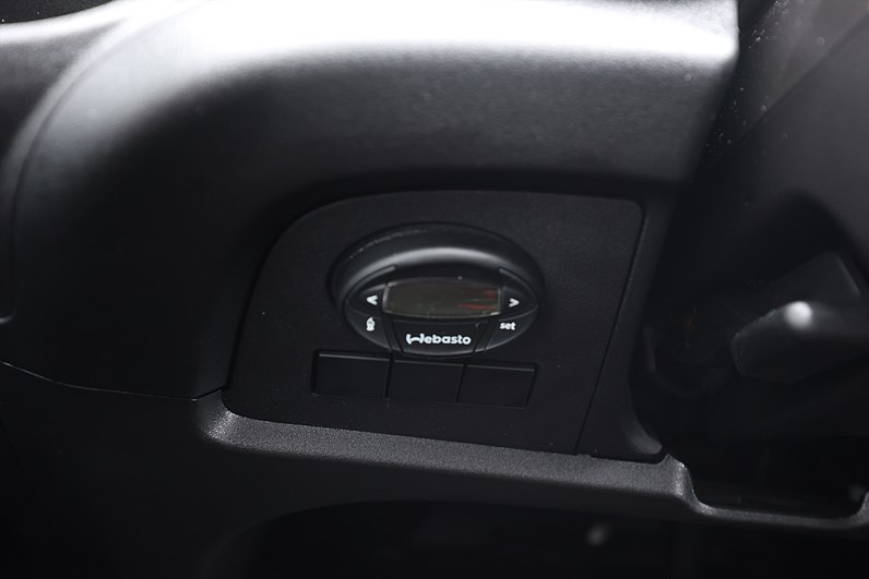 Iveco Daily 35-140 Chassi Cab 2.3 JTD 136hk BG-lyft MOMS