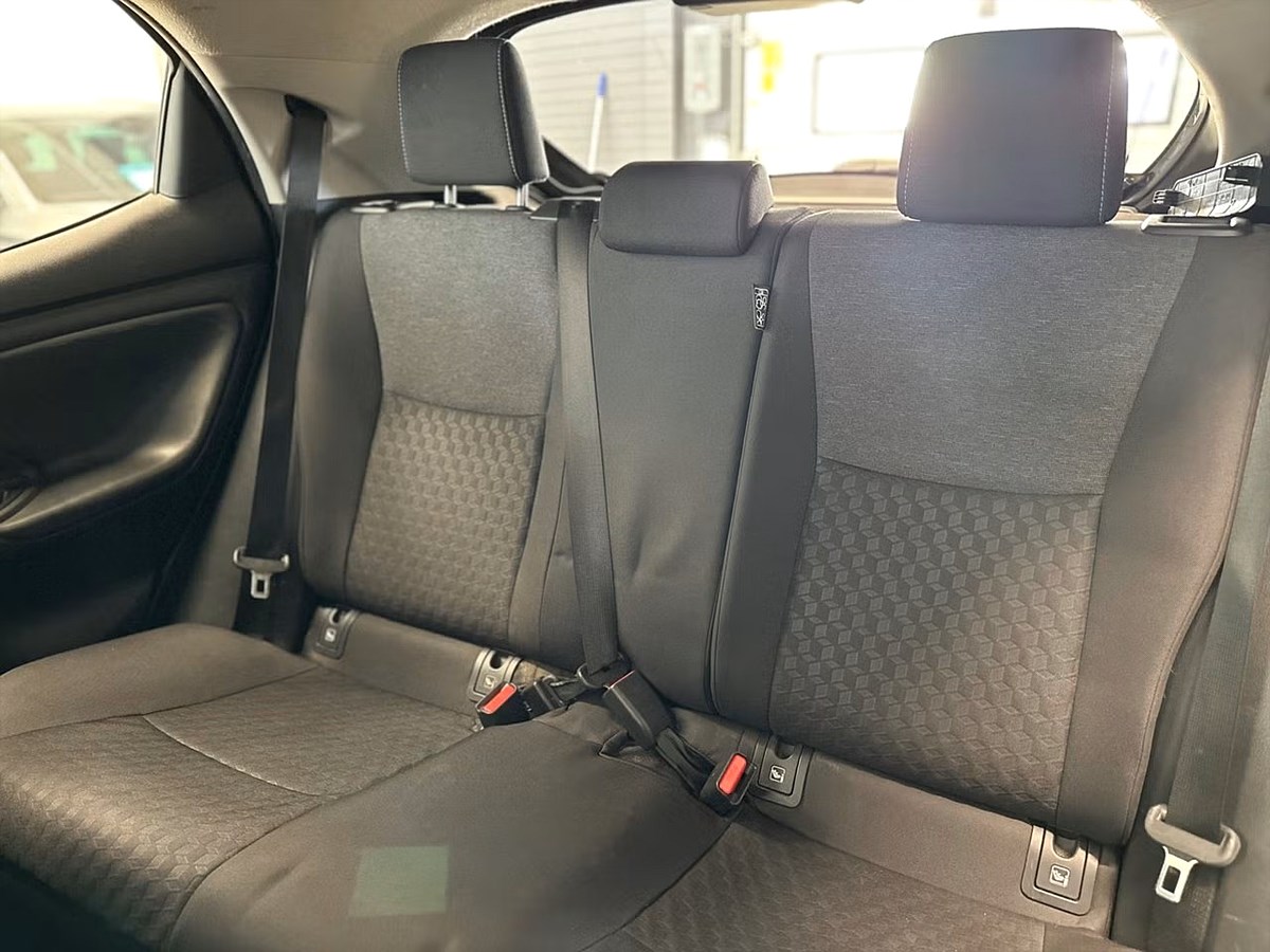 Toyota Yaris – bild 15
