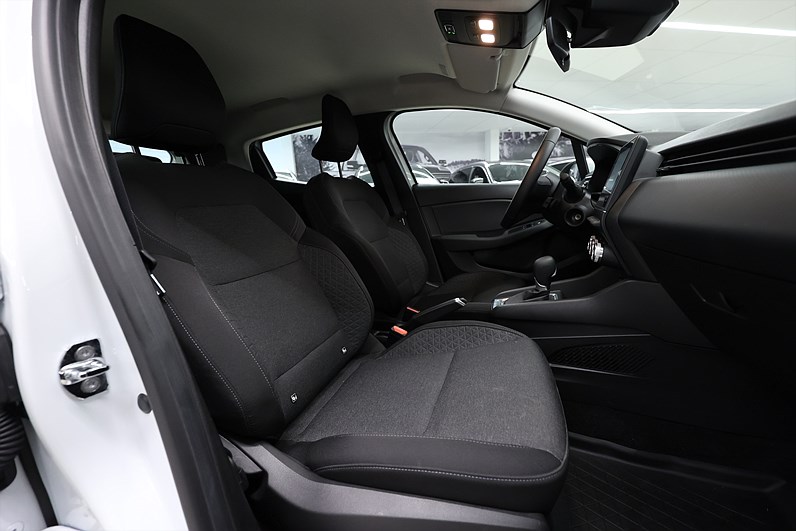 Renault Clio E-TECH MultiMode 140hk Zen PDC Carplay MOMS