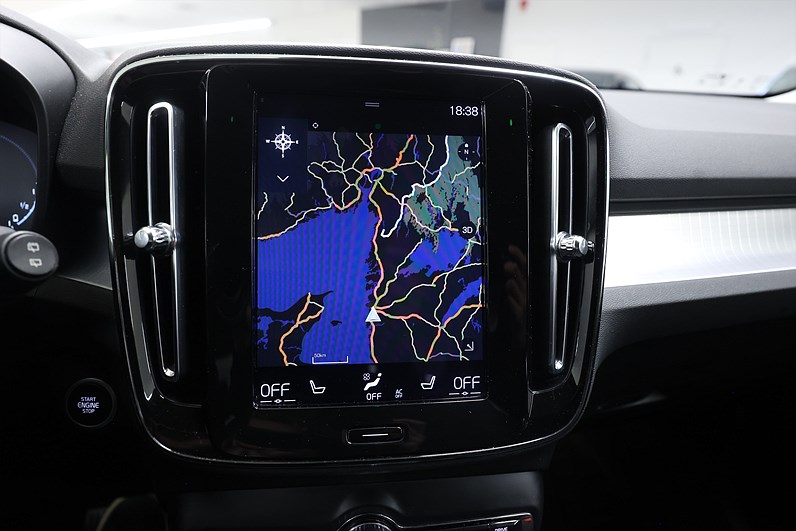 Volvo XC40 T5 Recharge 262hk *Hjulkampanj!* Momentum Värmare