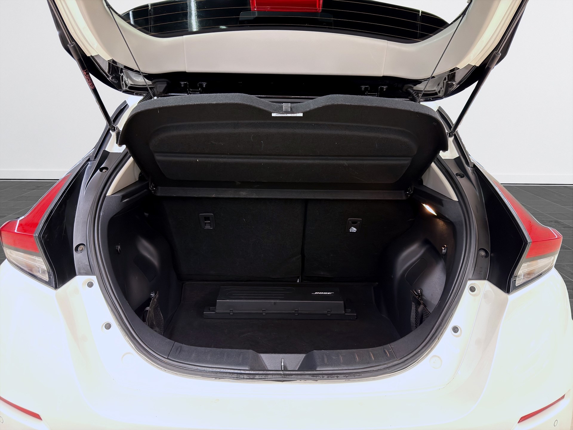 Nissan Leaf 150hk 360 Navi BOSE PDC Farthållare