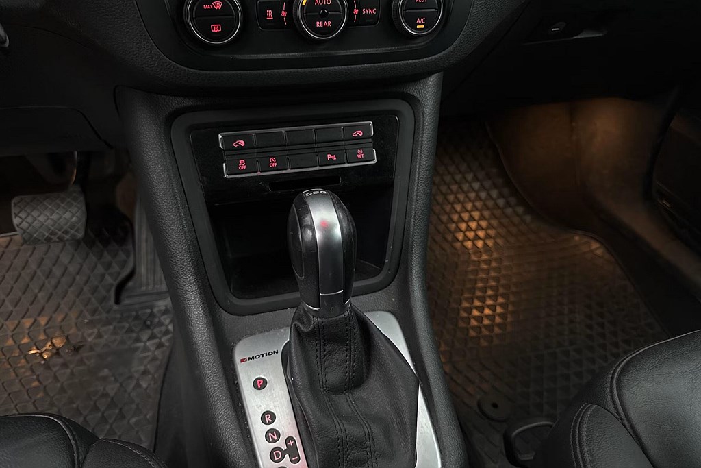 Volkswagen Sharan GT 2.0 TDI 4M 7-sits Drag Värmare ACC Skinn 184hk – bild 10 av 11