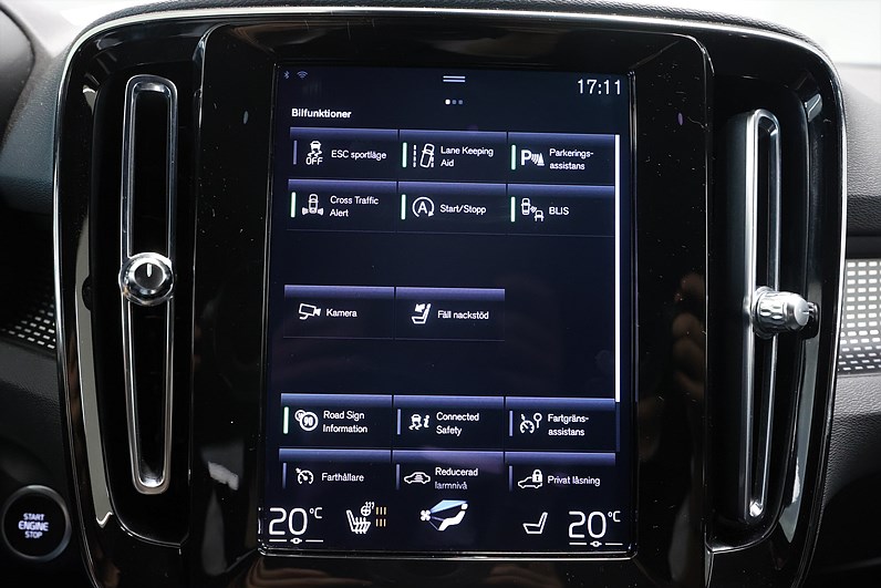 Volvo XC40 T2 129hk *Hjulkampanj!* R-Design Drag Navi VOC Keyless