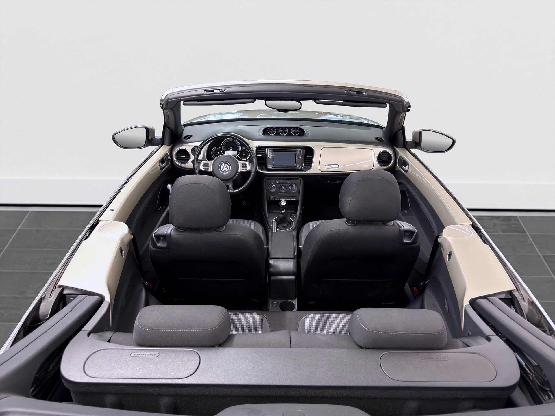 Cabriolet 1.2 TSI 105hk Base Bluetooth Årsskatt 756kr