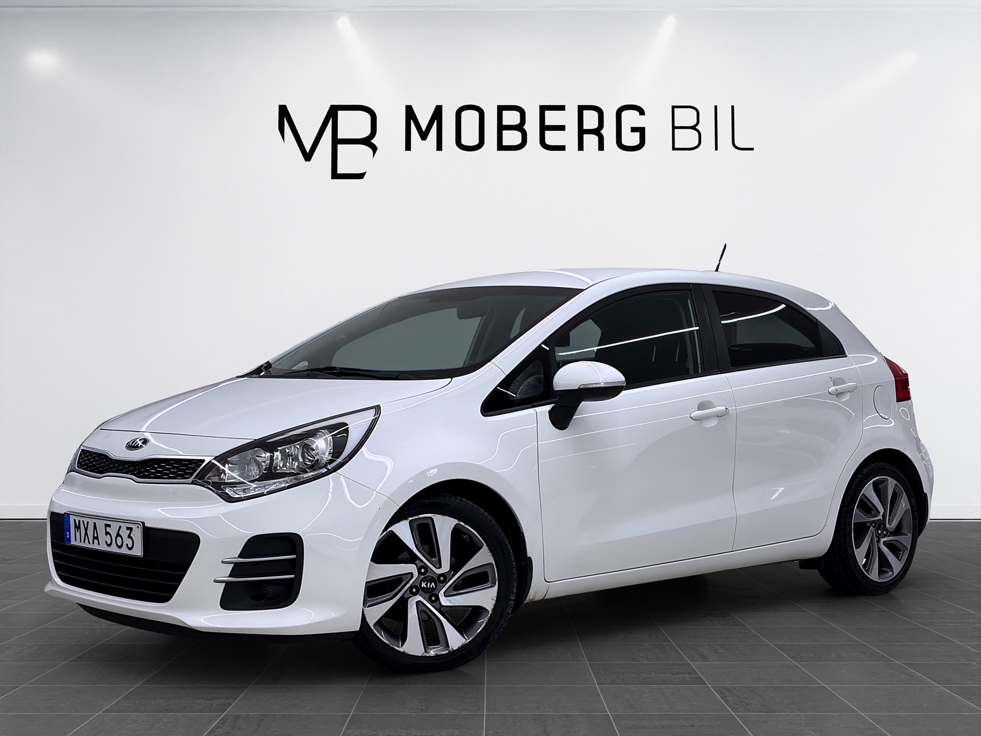 Kia Rio 5-dörrar 1.2 CVVT Manuell 84hk Navi B-Kamera PDC