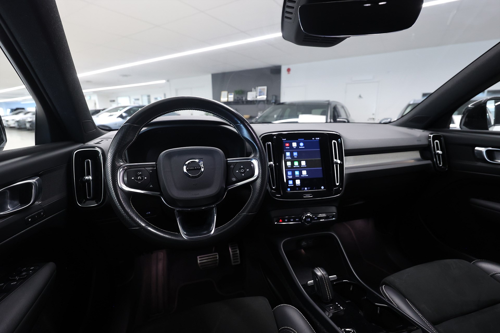 Volvo XC40 P8 Recharge *Hjulkampanj!* Core 532km räckvidd Drag