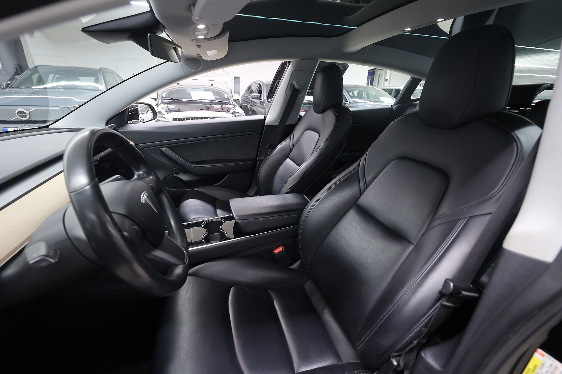 Tesla Model 3 Long Range AWD 440hk *Kampanj!* AP Pano Läder