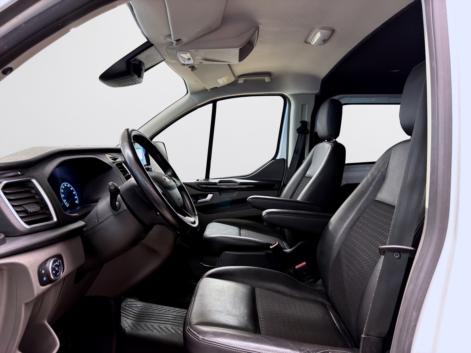 Ford Transit Custom 290 2.0 185hk Crewvan L2 Drag B-Kamera