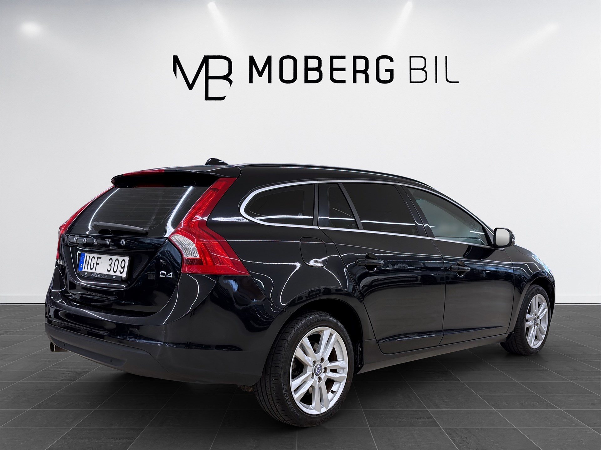 Volvo V60 D4 163hk Momentum Business EDT PDC Värmare