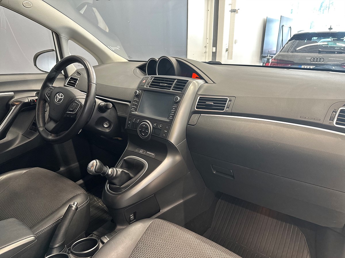 Toyota Verso – bild 14