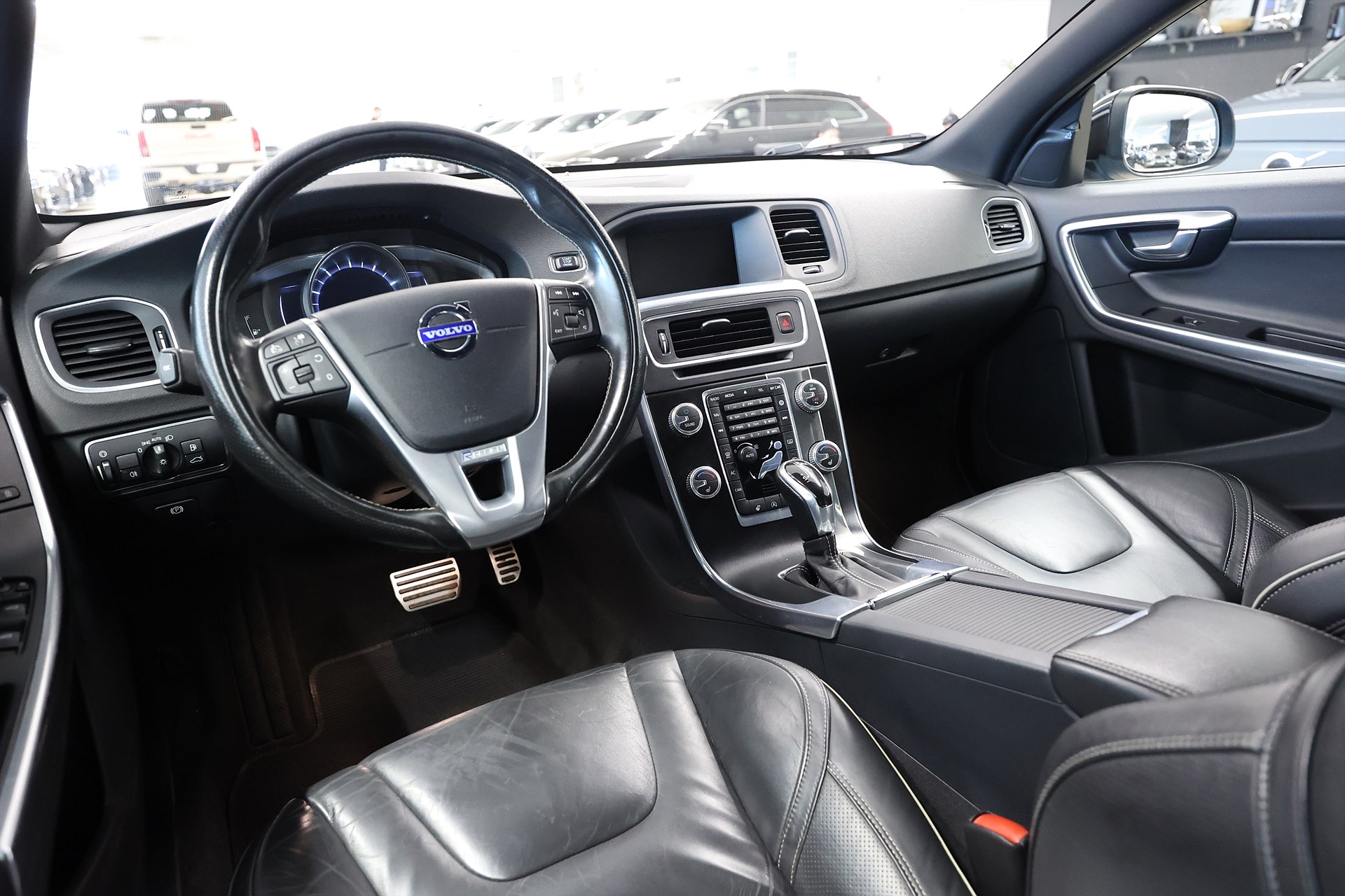 Volvo S60 T6 306hk R-Design Polestar H/K Läder Navi B-Kamera