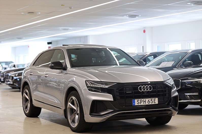 Audi Q8 50 TDI 286hk Q S-Line B&O 360-Kamera Pano Värmare Luftfjädring