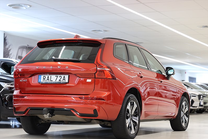 Volvo XC60 Recharge T6 AWD 350hk Plus Dark Pano Drag 360