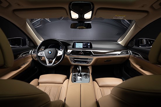 BMW 740d xDrive Lång - S.Jönsson Bil - 09
