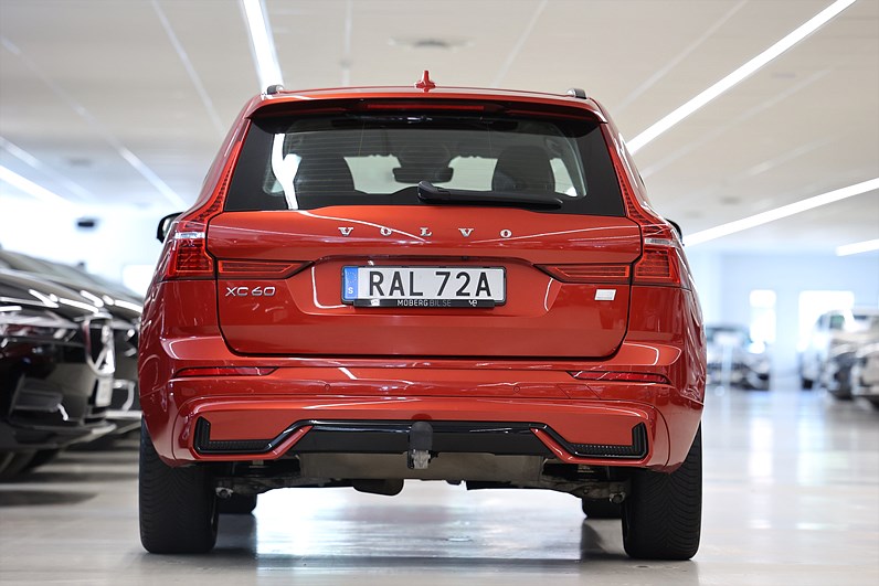 Volvo XC60 Recharge T6 AWD 350hk Plus Dark Pano Drag 360