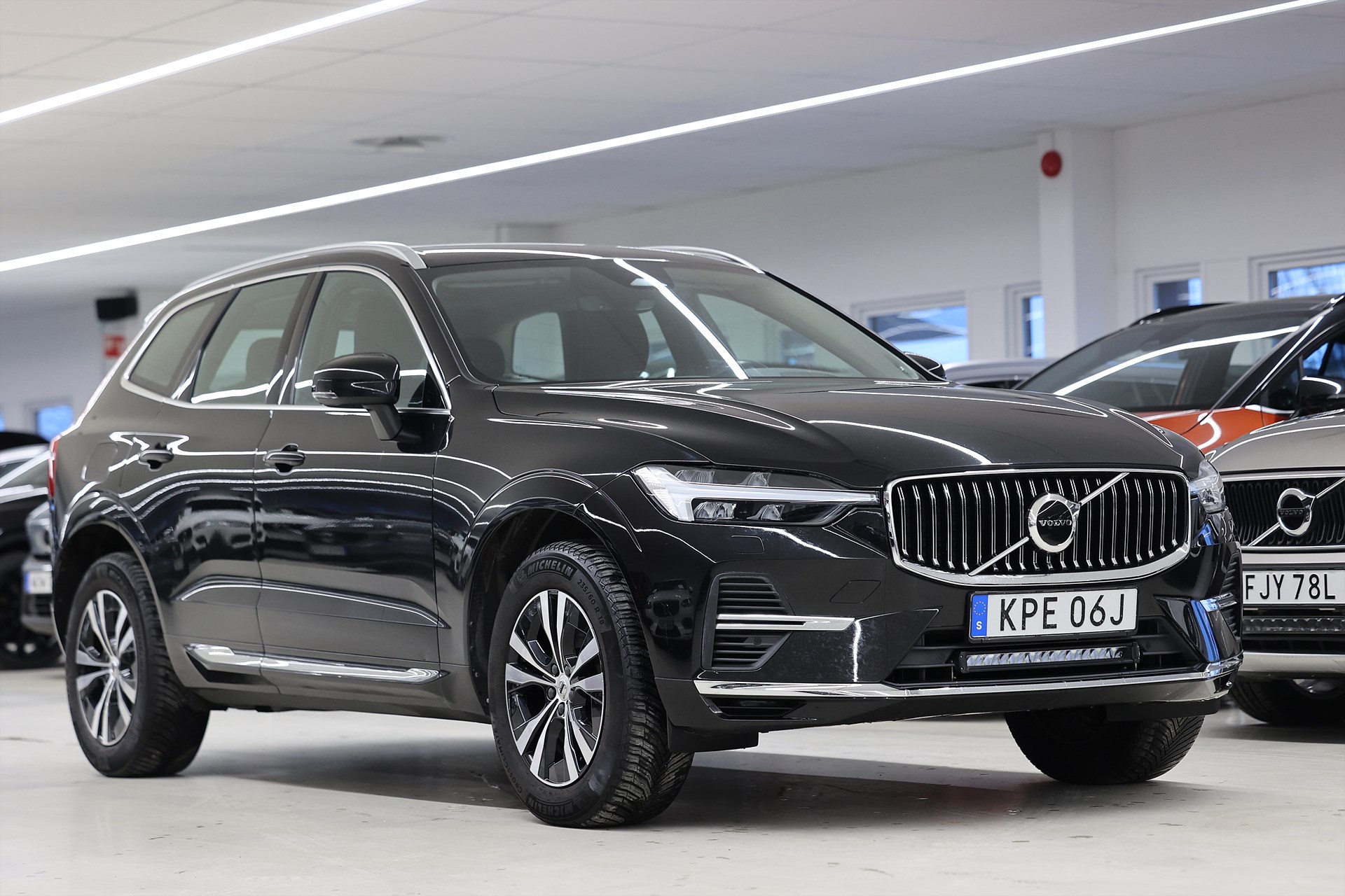 Volvo XC60 Recharge T6 AWD 350hk Core Pano Drag