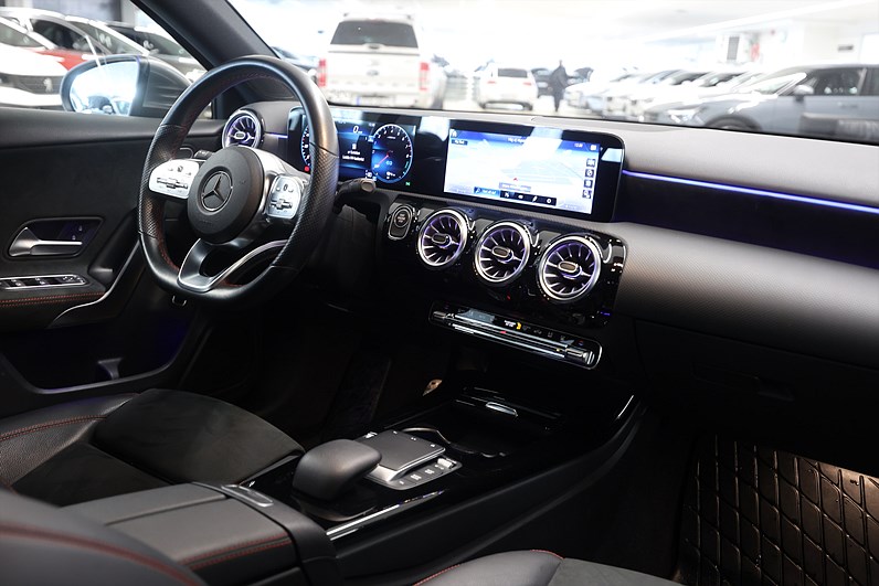 Mercedes-Benz A 250 e 218hk AMG Navi Värmare B-kamera