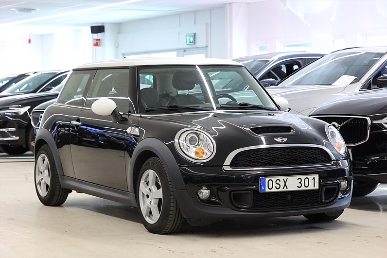 MINI Cooper S 184hk Chili PDC Skinn Metallic Årskatt 1196:-