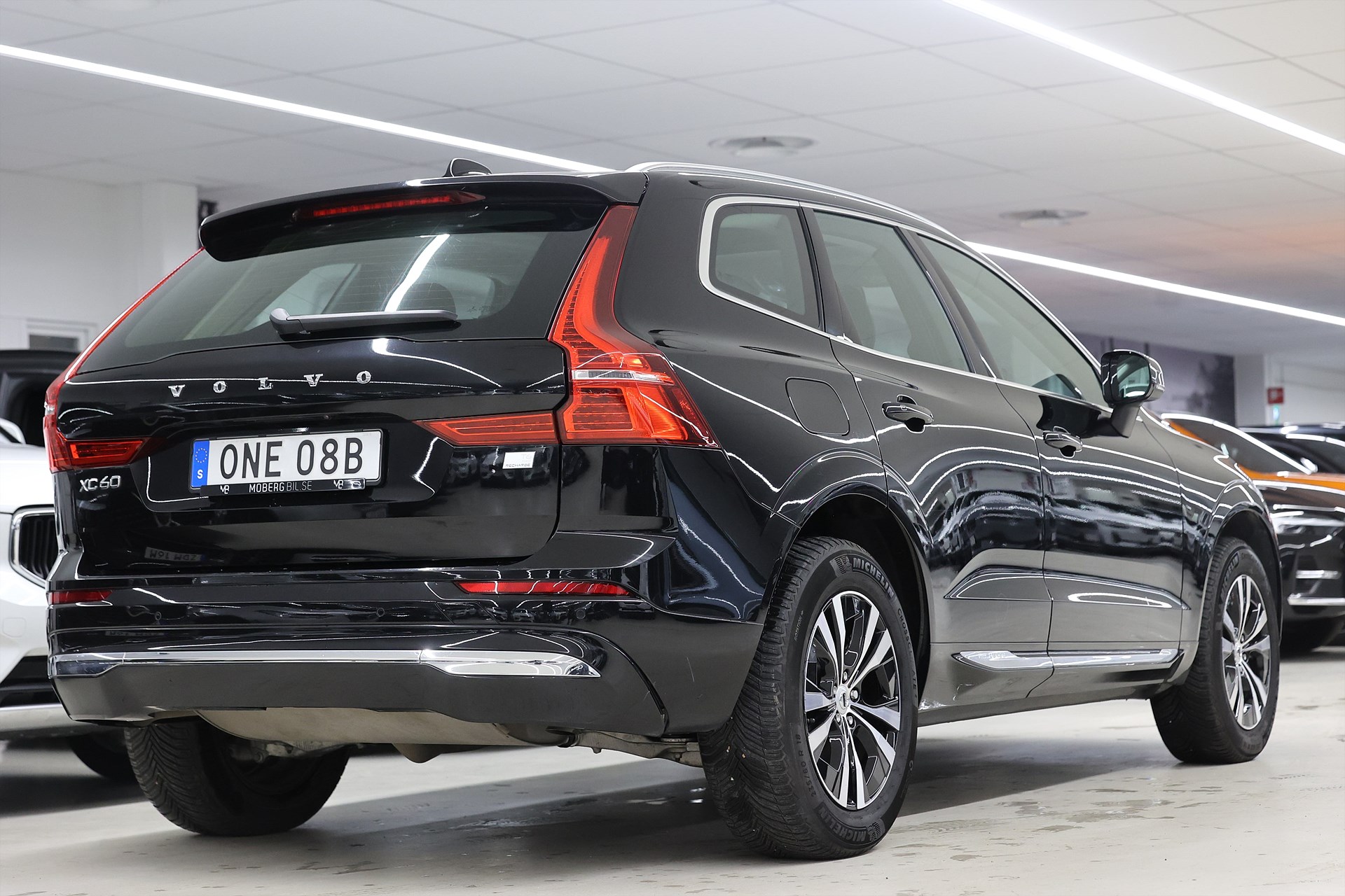 Volvo XC60 Recharge T6 AWD 350hk *Hjulkampanj!* Core Läder