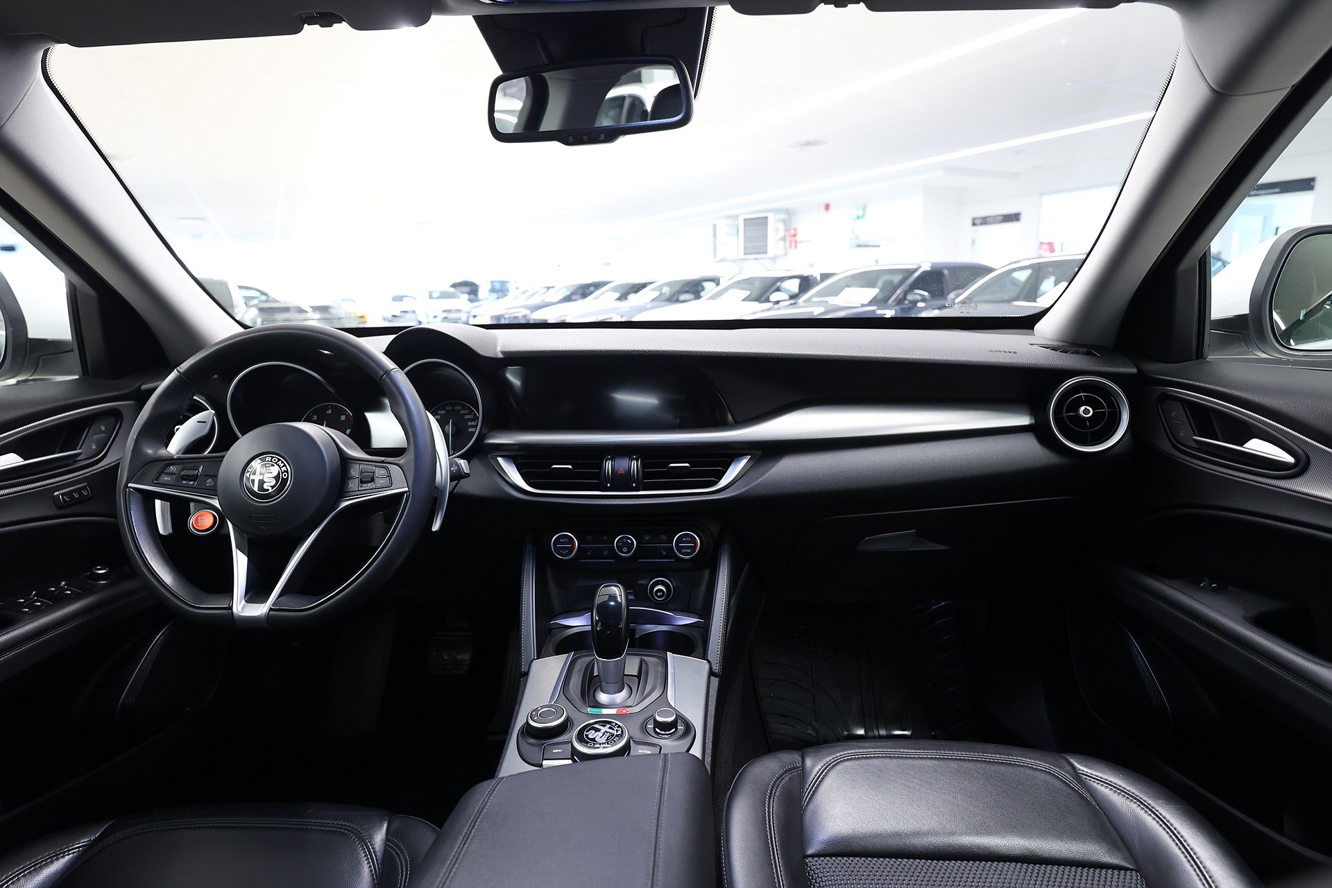 Alfa Romeo Stelvio 2.2 D 210hk AWD Super Keyless B-Kamera Drag