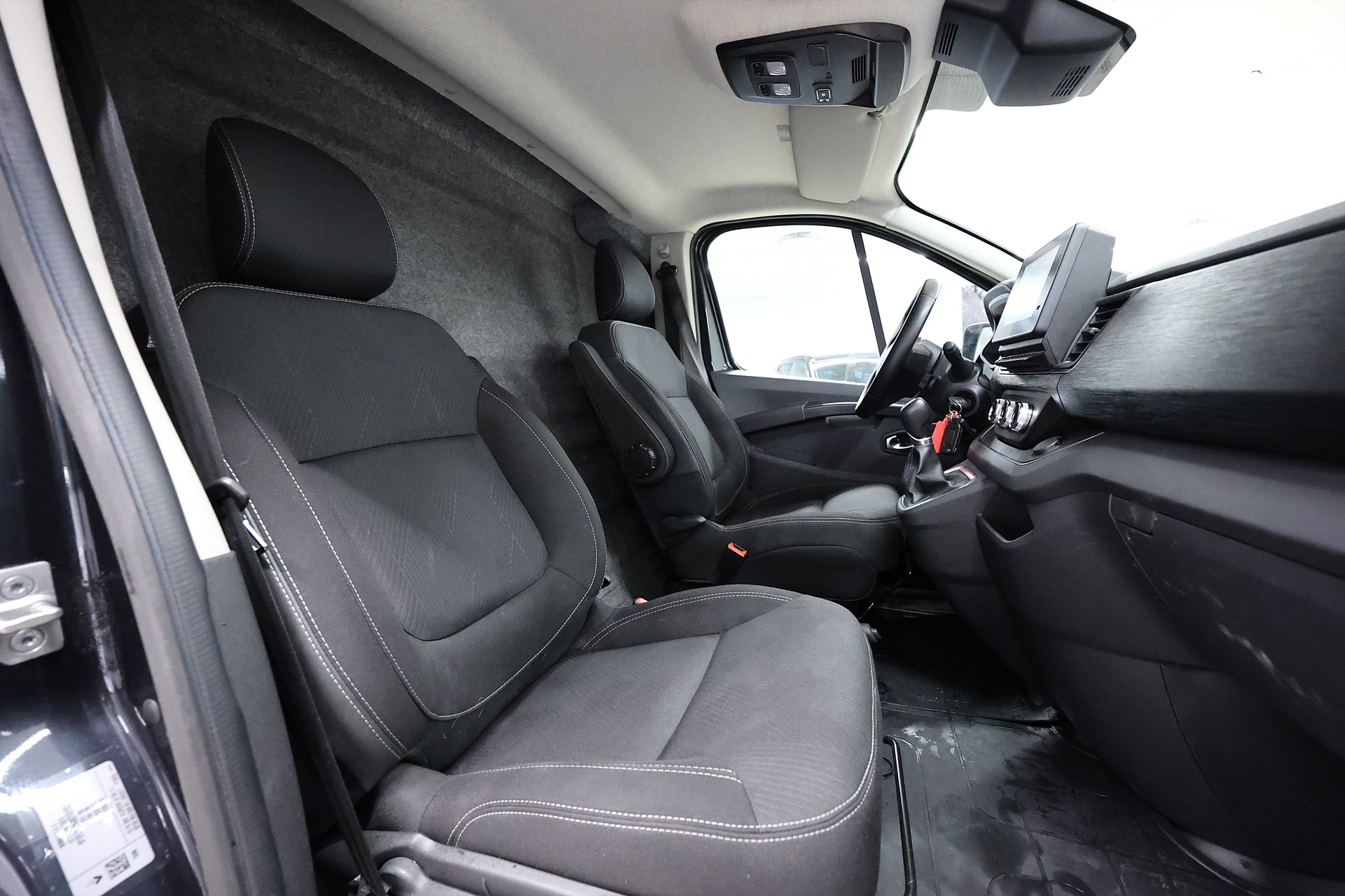 Renault Trafic 2.0 dCi EDC 150hk L2 Drag Värmare B kamera PDC MOMS
