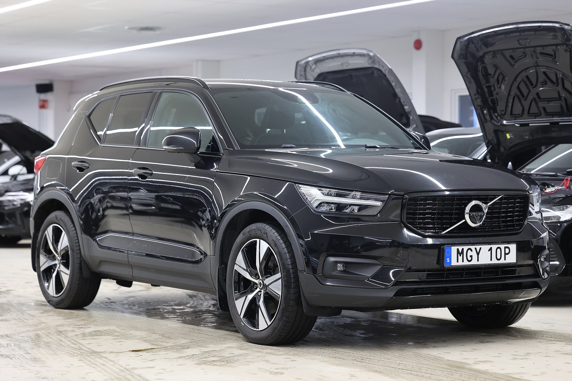 Volvo XC40 Recharge T4 211hk R-Design H/K Pano