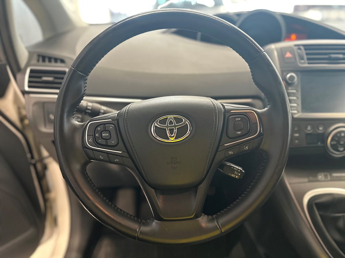 Toyota Verso – bild 20