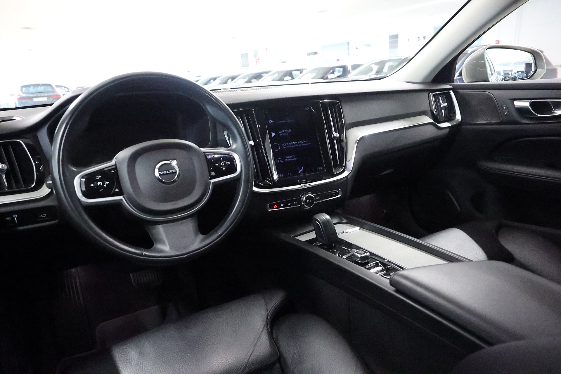 Volvo V60 Cross Country B4 AWD 197hk Momentum H/K Drag