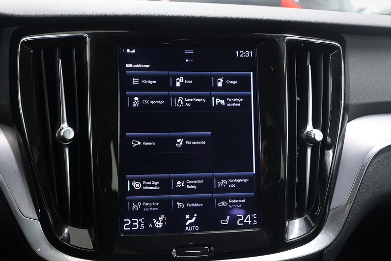 Volvo V60 Recharge T6 AWD 340hk Inskription Exp Navi B-kamera