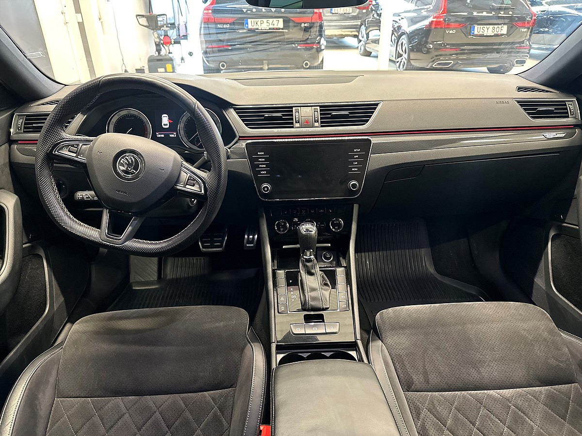 Škoda Superb – bild 13