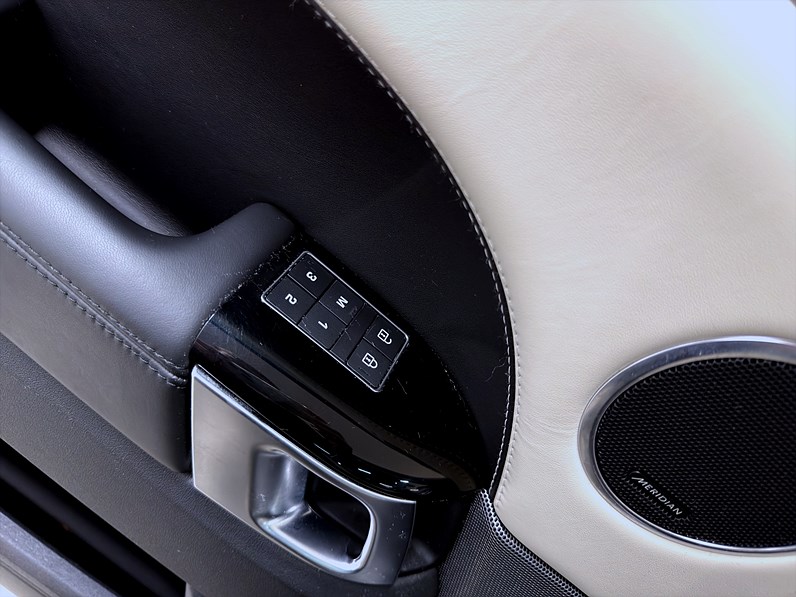 Land Rover Range Rover Sport 400hk Pano Meridian Keyless HUD PDC