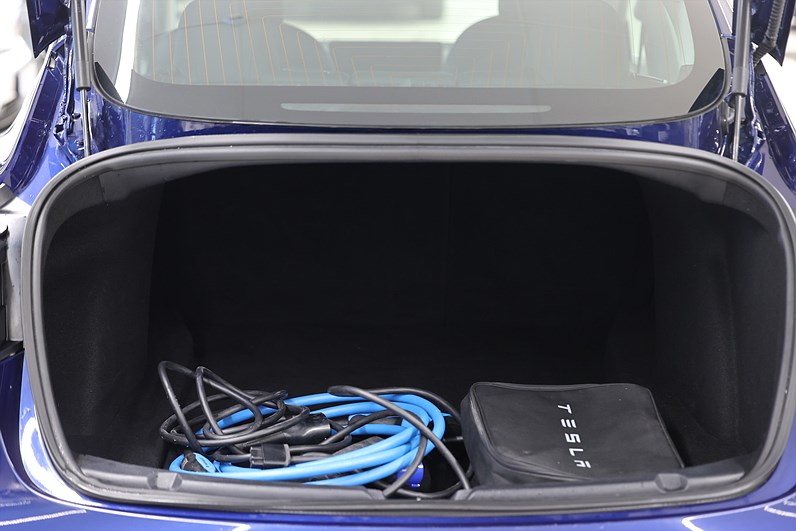 Tesla Model 3 Long Range AWD 440hk *Kampanj!* AP Pano Läder