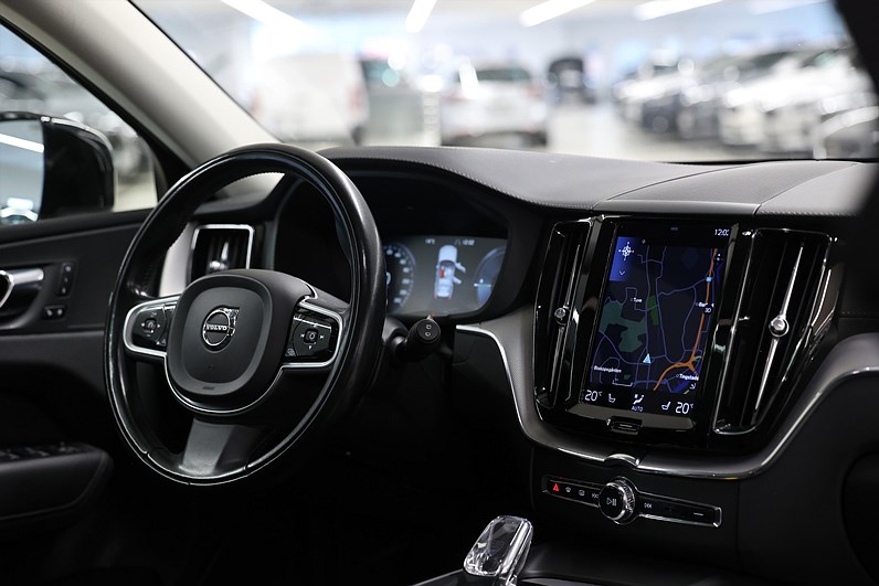 Volvo XC60 Recharge T6 AWD 340hk *Hjulkampanj!* Inscription Läder