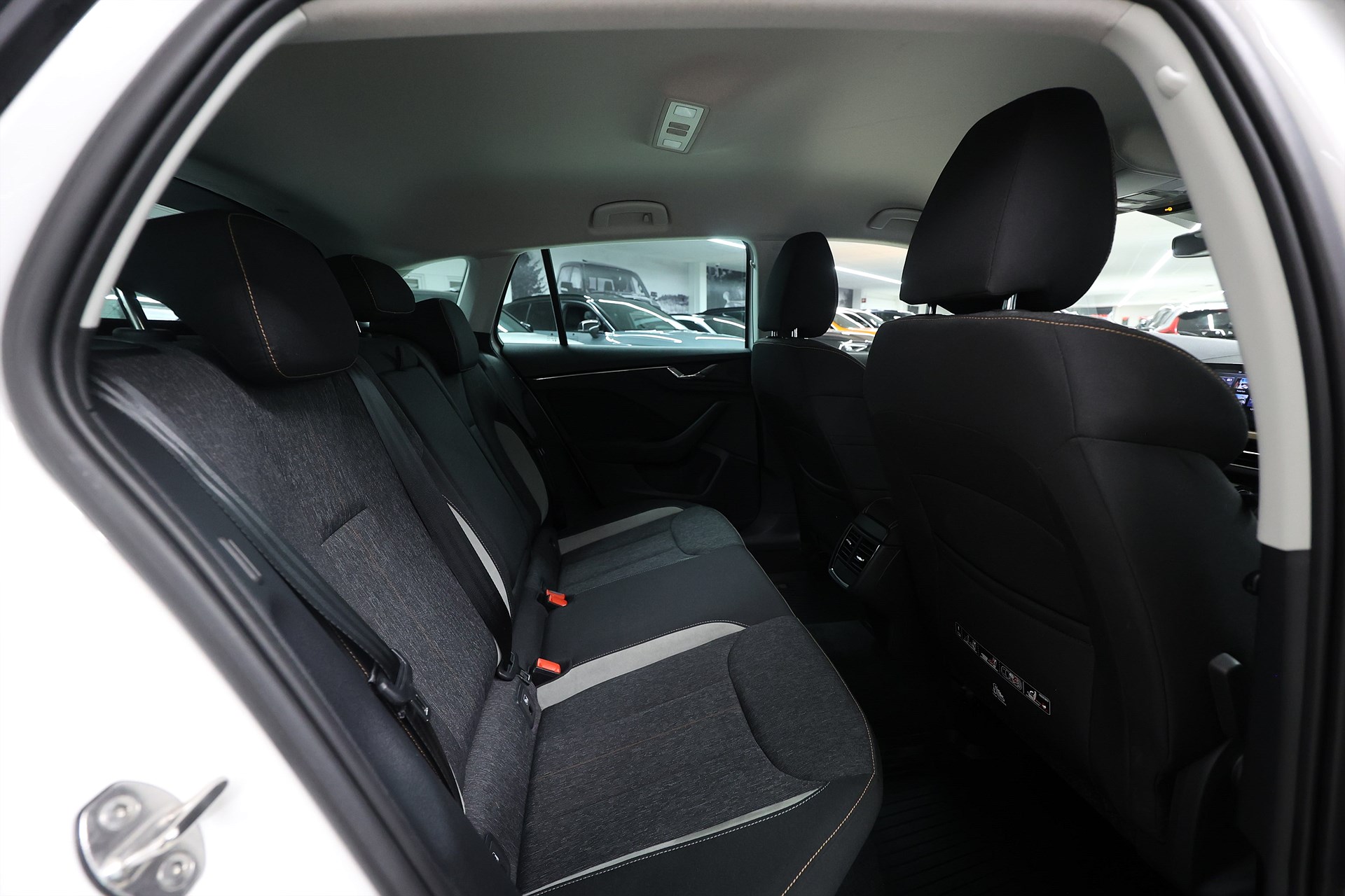 Skoda Scala 1.0 TSI 115hk *Hjulkampanj!* B-kamera PDC Farth MOMS