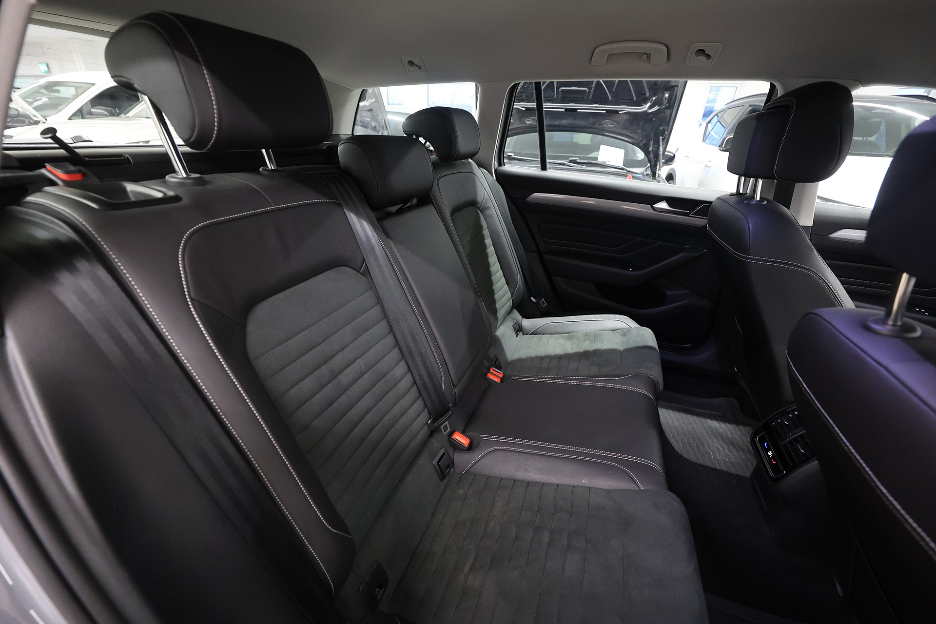 Volkswagen Passat SC GTE 218hk *Kampanj!* Navi Drag Navi B Kamera